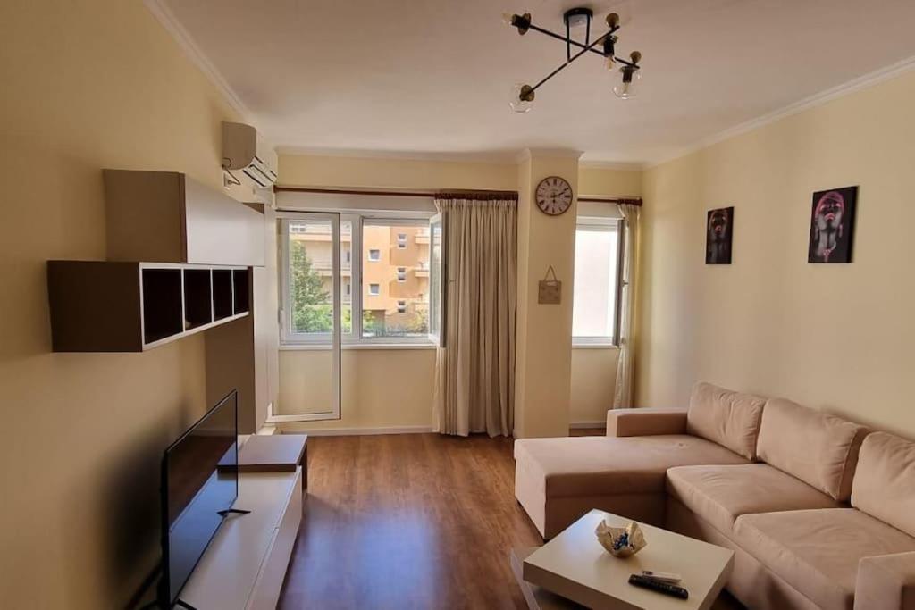 New & Great Located Apartment Near Center Тирана Экстерьер фото