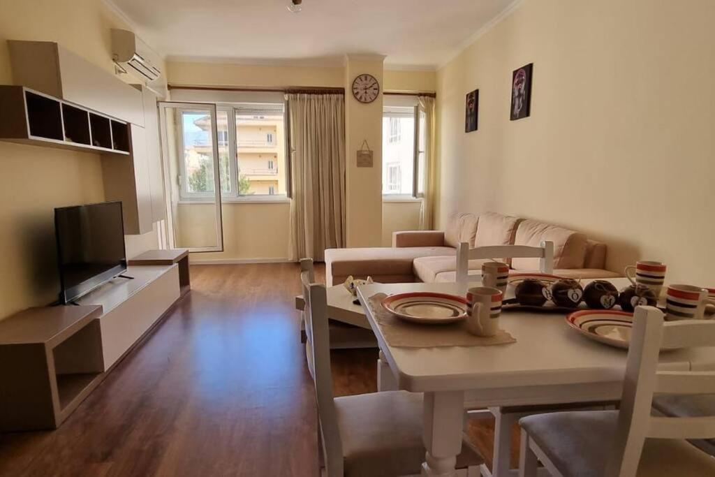 New & Great Located Apartment Near Center Тирана Экстерьер фото