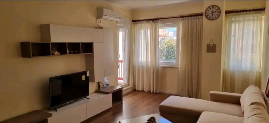 New & Great Located Apartment Near Center Тирана Экстерьер фото